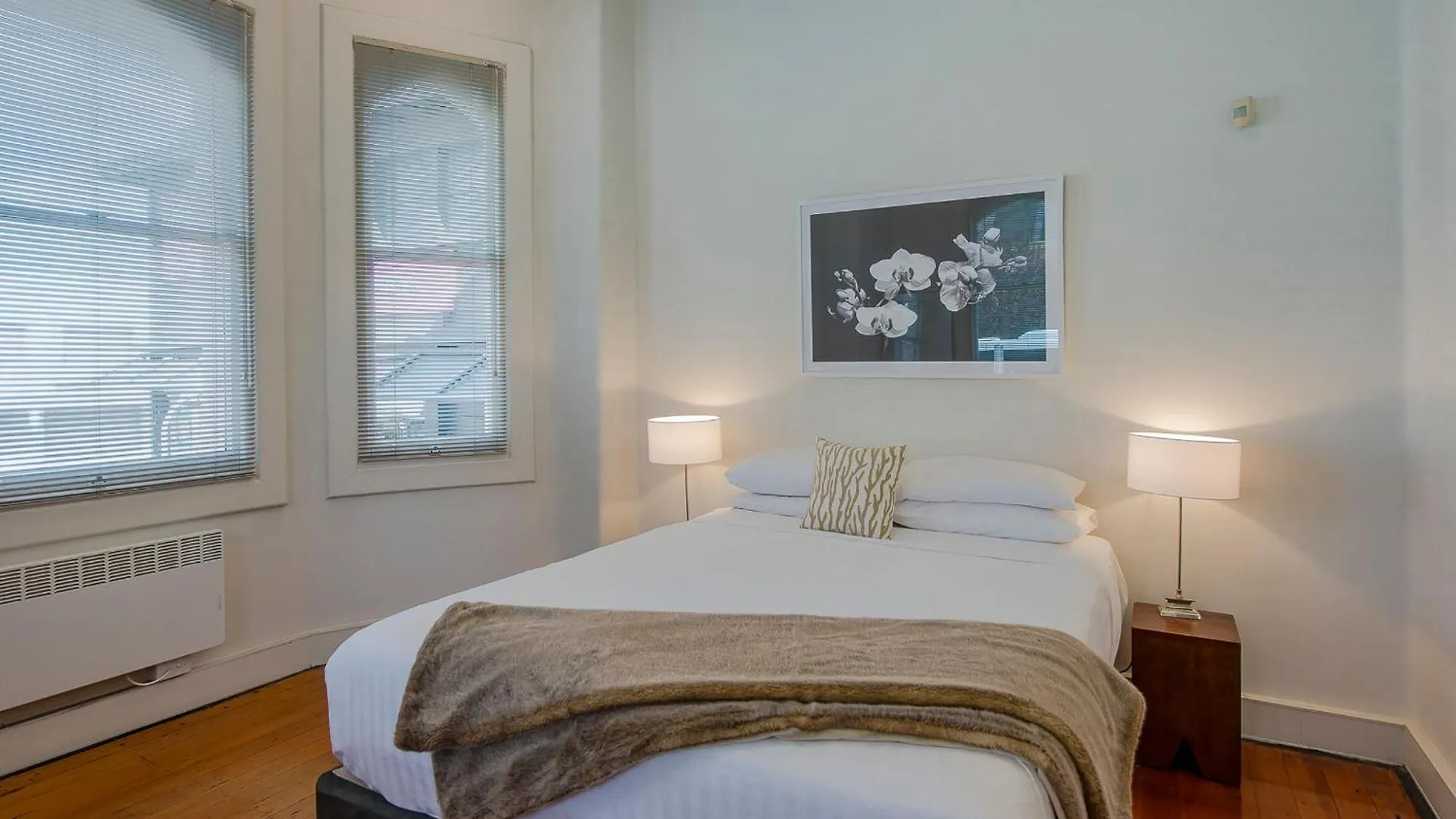 Roxburgh House Apartments - Hobart Cbd