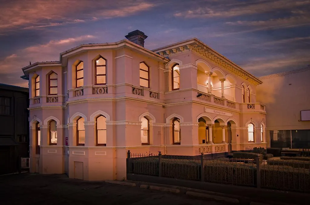 Roxburgh House Apartments - Hobart Cbd